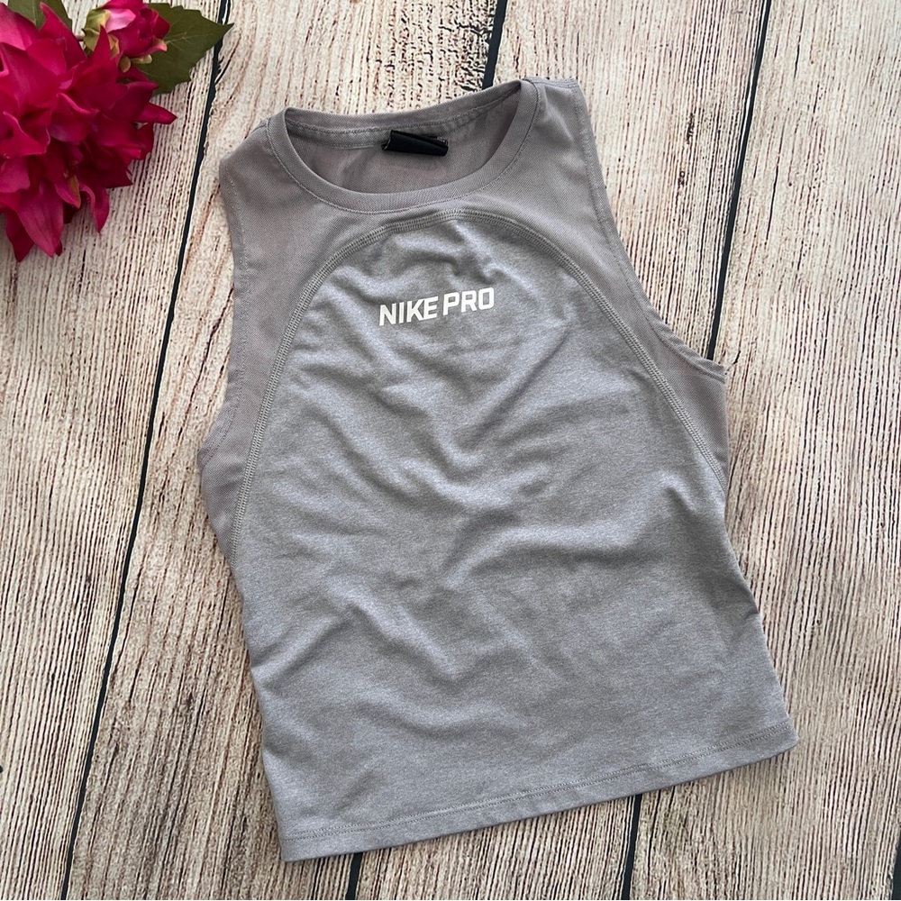 F1 - NIKE gray sleeveless activewear mesh women's stretch tank top XS